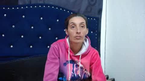 Snapshot of anyu_1306 chatting on March 8, 12:09 pm anyu online show from March 8, 12:09 pm