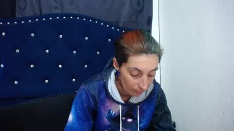 Snapshot of anyu_1306 chatting on March 10, 3:23 am anyu online show from March 10, 3:23 am