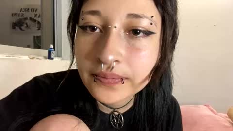 Snapshot of aoi_dandelion chatting on December 29, 12:52 am aoi_dandelion online show from December 29, 12:52 am