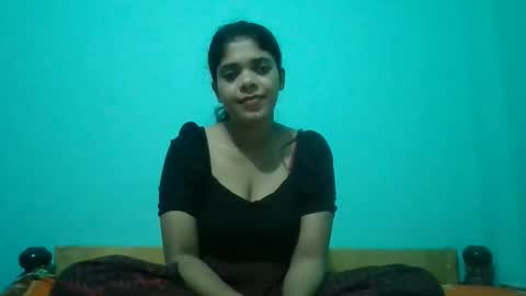 Snapshot of apa142817 chatting on April 10, 5:12 am Aparalux online show from April 10, 5:12 am