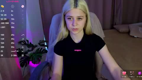 Snapshot of apheliastar chatting on June 8, 3:12 pm ApheliaStar online show from June 8, 3:12 pm