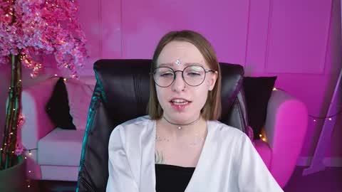 Snapshot of aphexqueen chatting on January 13, 4:08 pm APHEX QUEEN online show from January 13, 4:08 pm