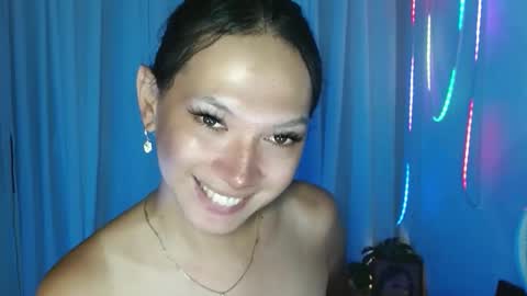 Snapshot of aphr0dite_x chatting on May 4, 1:18 pm Roman Goddess online show from May 4, 1:18 pm