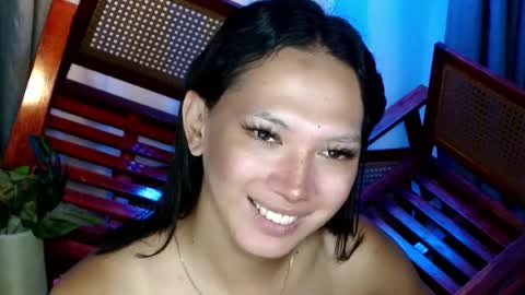 Snapshot of aphr0dite_x chatting on July 30, 7:29 am Roman Goddess online show from July 30, 7:29 am