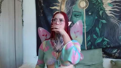 Snapshot of aphrodite__bloom chatting on November 1, 6:21 pm aphrodite__bloom online show from November 1, 6:21 pm