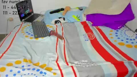 Snapshot of aphrodites_ass chatting on June 22, 3:25 am Tati Colombian online show from June 22, 3:25 am