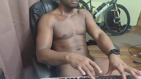 apollodarkmn online show from April 13, 11:43 pm