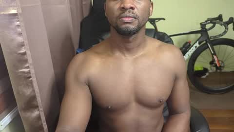 apollodarkmn online show from April 21, 7:47 am