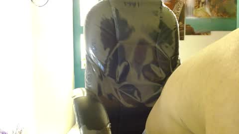 Snapshot of apolo_98 chatting on December 1, 4:29 pm APOLO online show from December 1, 4:29 pm