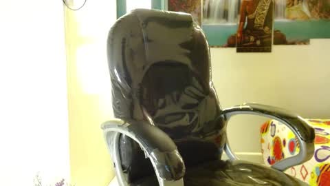 Snapshot of apolo_98 chatting on December 3, 12:59 pm APOLO online show from December 3, 12:59 pm
