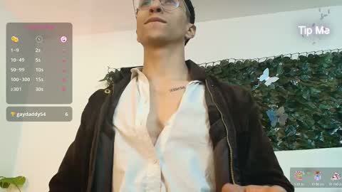 Snapshot of apolo_crus chatting on October 24, 5:59 am apolo_crus online show from October 24, 5:59 am