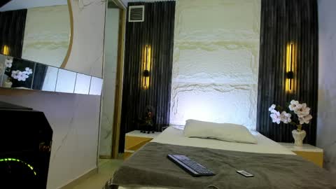   online show from April 2, 2:53 am