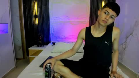   online show from April 5, 12:08 am