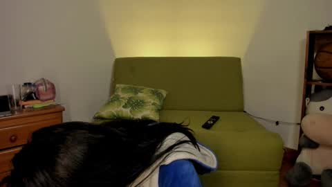 Snapshot of apolorising_ chatting on October 2, 2:18 am Lola  Apolo online show from October 2, 2:18 am