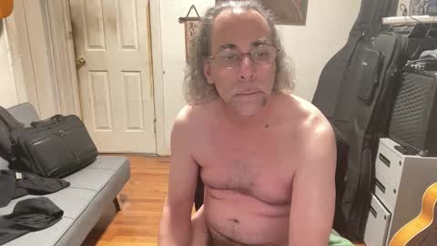 Snapshot of apostrphy chatting on February 14, 12:07 am Apostrphy online show from February 14, 12:07 am