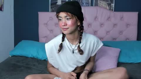 sofi y kevin online show from October 4, 2:31 am