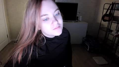 appleyummybuns online show from December 1, 1:27 pm