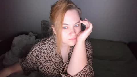 appleyummybuns online show from May 15, 11:34 pm