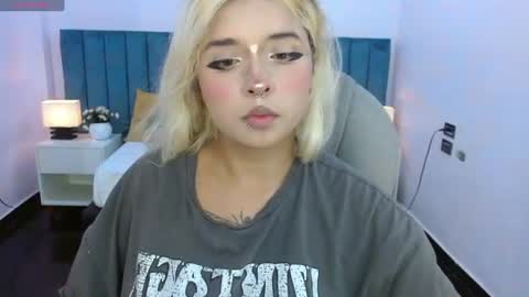 Snapshot of april__bunny chatting on July 2, 9:21 pm April Bunny online show from July 2, 9:21 pm