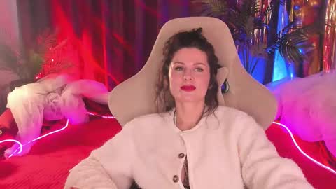 aprill_o_nill online show from February 10, 5:28 pm