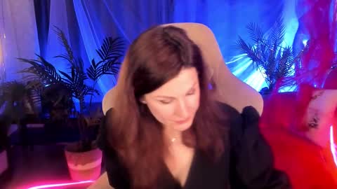 aprill_o_nill online show from March 18, 3:59 pm