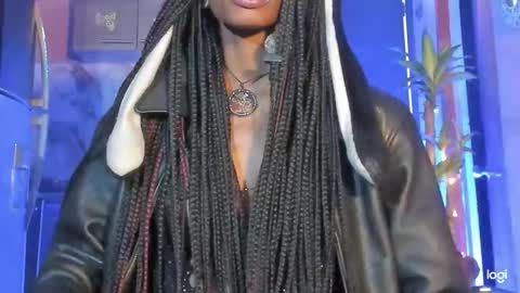 aprillebony319262 online show from January 8, 4:20 pm