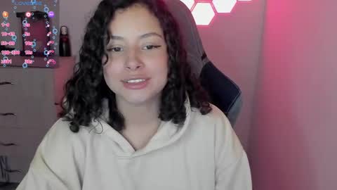 Snapshot of aqua_emilly chatting on February 27, 3:14 am aqua emilly online show from February 27, 3:14 am