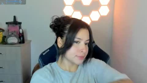 Snapshot of aqua_emilly chatting on September 25, 12:58 am aqua emilly online show from September 25, 12:58 am