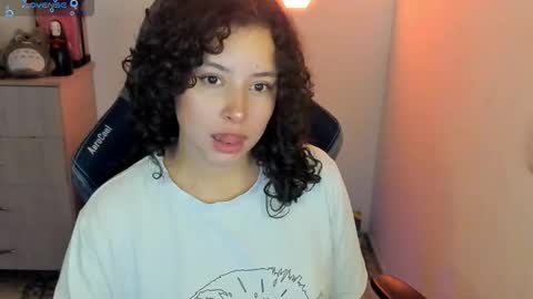 Snapshot of aqua_emilly chatting on October 3, 11:02 pm aqua emilly online show from October 3, 11:02 pm