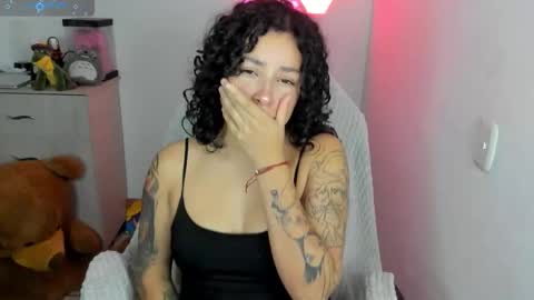 aqua emilly online show from January 10, 10:47 pm