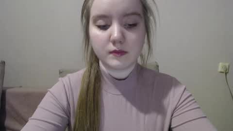 Snapshot of aquanarmin chatting on January 8, 9:53 am Josefin online show from January 8, 9:53 am