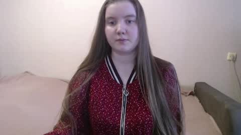 Josefin online show from April 2, 8:45 am