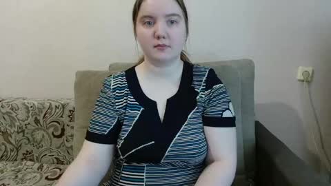 Snapshot of aquanarmin chatting on June 2, 3:52 am Josefin online show from June 2, 3:52 am