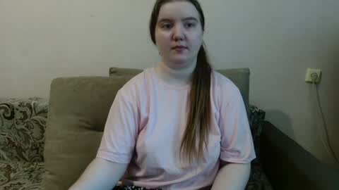 Snapshot of aquanarmin chatting on June 17, 5:10 am Josefin online show from June 17, 5:10 am