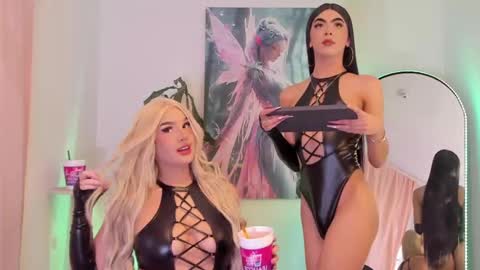 Snapshot of aquariaafairy_ chatting on September 10, 10:43 pm aquariaafairy_ online show from September 10, 10:43 pm