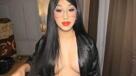 Alicia online show from March 14, 7:19 pm