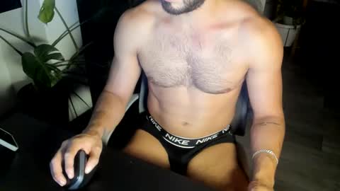 Snapshot of aquiles0224 chatting on May 19, 2:51 am T. online show from May 19, 2:51 am