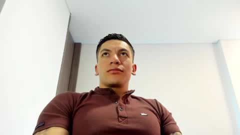 Snapshot of aquiles_51 chatting on June 3, 6:57 pm Jonathan online show from June 3, 6:57 pm