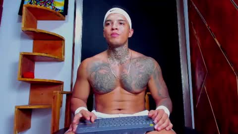 AquilesElpapi online show from July 30, 12:20 am