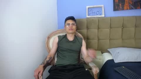Snapshot of aquilestaylor chatting on June 15, 1:13 pm aquilestaylor online show from June 15, 1:13 pm
