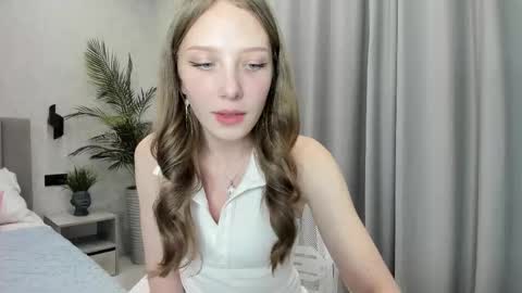 Snapshot of ar_ya18 chatting on September 17, 9:11 am Lina online show from September 17, 9:11 am
