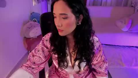 Snapshot of arabellaswan chatting on June 26, 1:21 am online show from June 26, 1:21 am