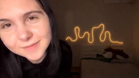 Emi online show from February 14, 4:59 pm