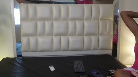   online show from January 25, 3:09 am