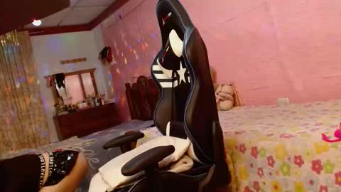 Aranza online show from October 31, 10:16 am