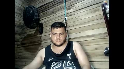 Snapshot of arcanguel_05 chatting on May 2, 7:13 am arcanguel 05 online show from May 2, 7:13 am