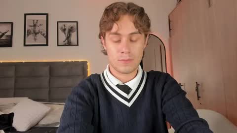 Snapshot of archiekingss chatting on April 30, 8:57 pm Archie online show from April 30, 8:57 pm
