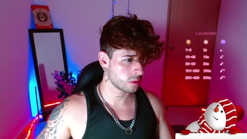 Snapshot of ares_blue chatting on December 17, 10:55 am ares blue online show from December 17, 10:55 am