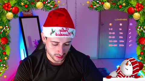 Snapshot of ares_blue chatting on December 26, 10:48 am ares blue online show from December 26, 10:48 am