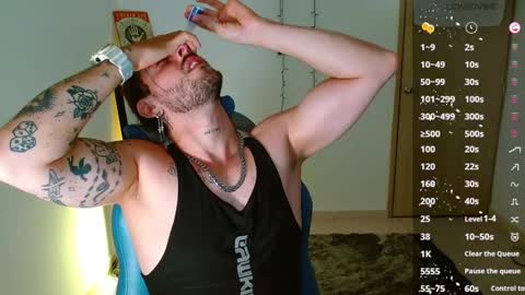 Snapshot of ares_blue chatting on February 8, 11:55 am ares blue online show from February 8, 11:55 am